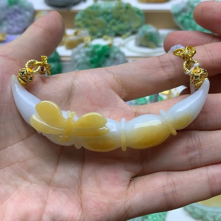 颈饰未镶嵌翡翠翡翠