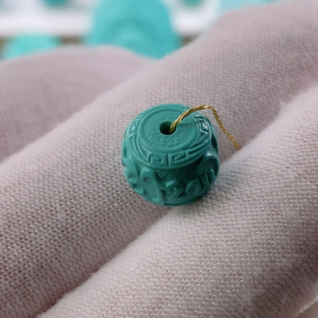 绿松石配饰未镶嵌