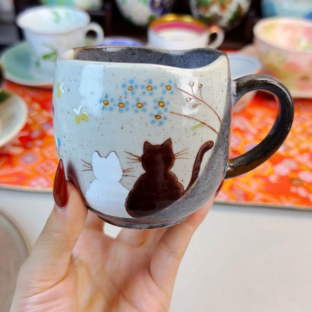 他家茶具瓷器真美！