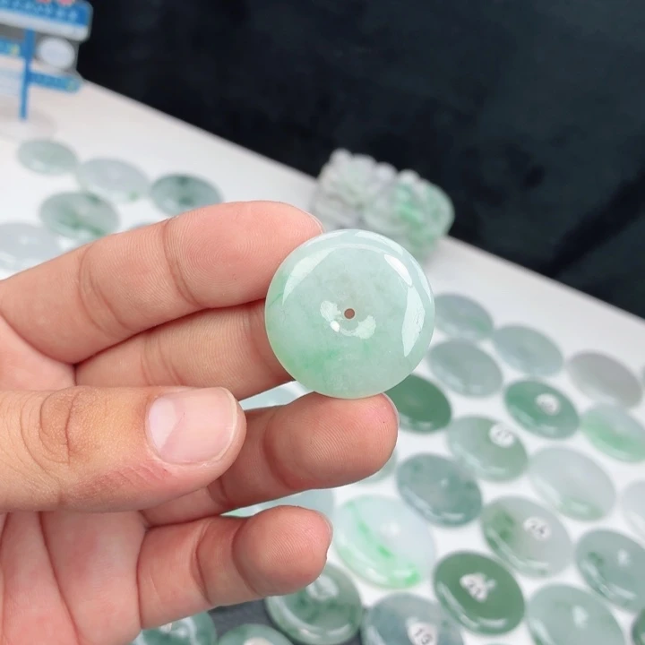 翡翠未镶嵌颈饰缅甸天然A货翡翠29-6.0