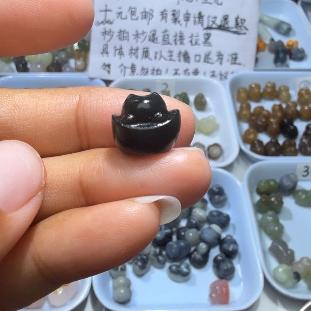 和田玉未镶嵌珠宝奇石