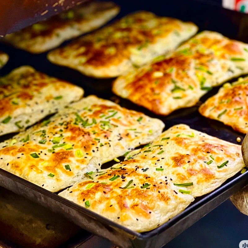 【工厂直发】淮南牛肉汤烧饼油酥饼胚早餐半成品葱油饼商用汤饼批发