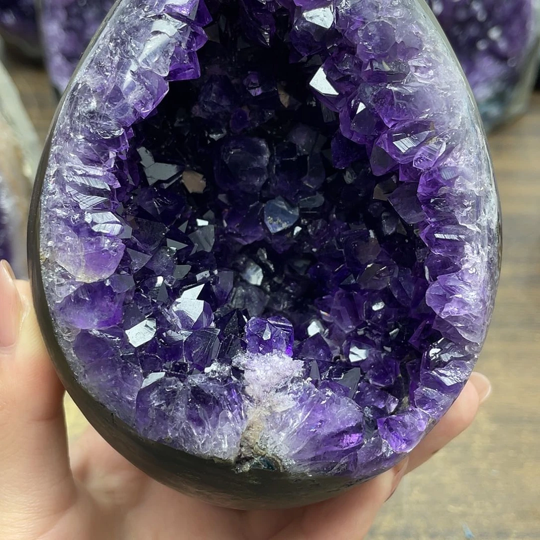 紫晶未镶嵌大型摆件（非配饰）