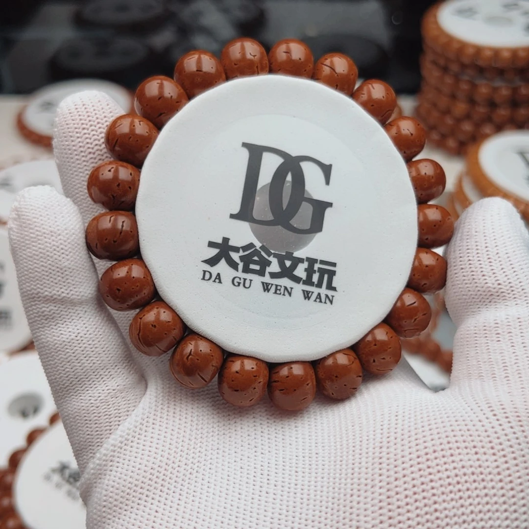 人***腾桃核吊坠桃核手串