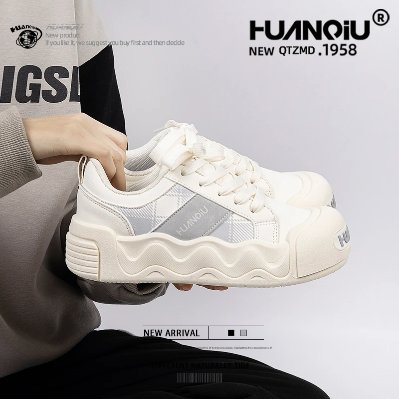 环球厚底小白鞋女款2025夏季新款爆款百搭板鞋女休闲大头面包鞋子