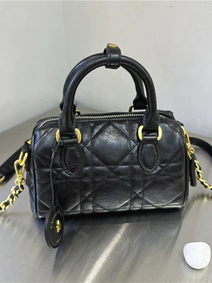 Miss Huo 菱格枕头包 D 黑色 3325