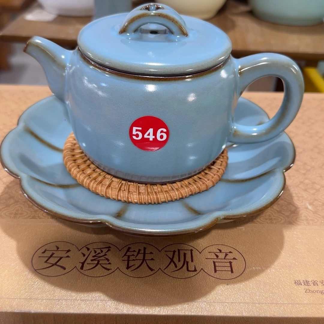 瓷片清货，小微瑕，收个包装费。