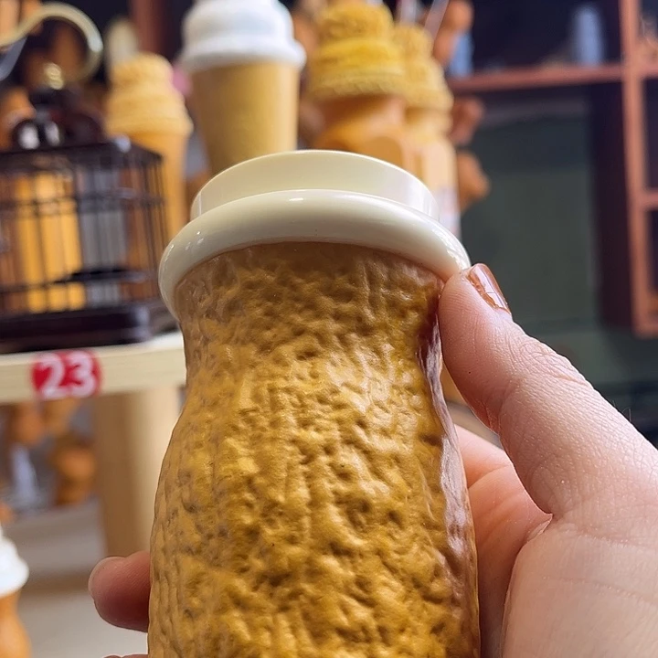 茂***雷您好你的快递放在保安处了