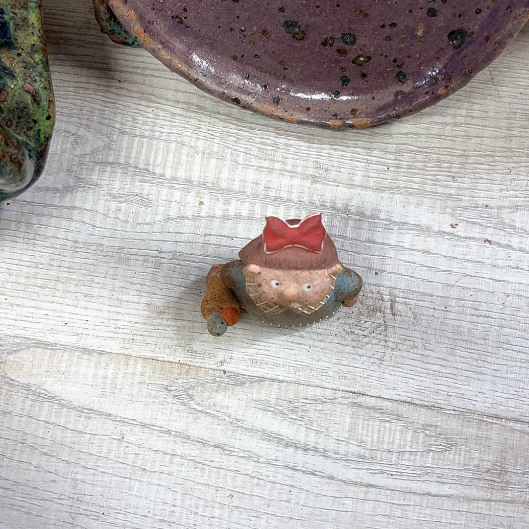 泥塑浮****ぃ古镇炻陶花盆瑕疵