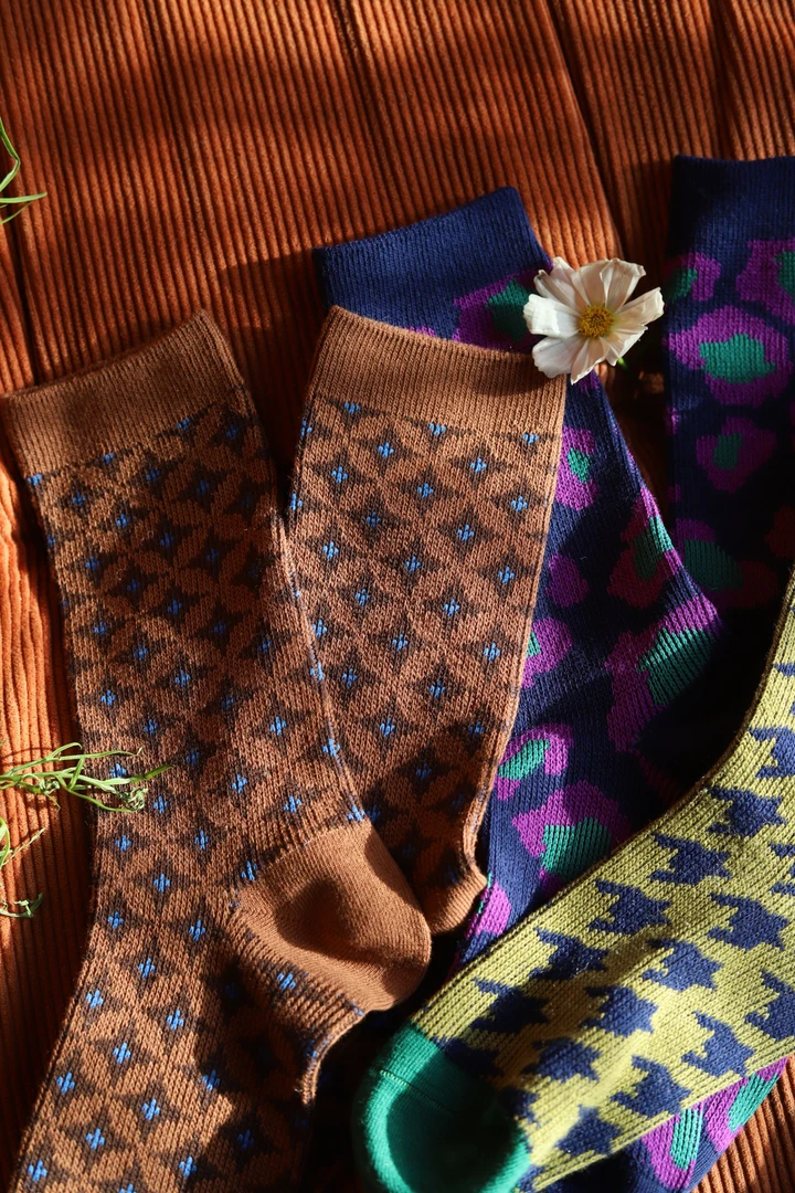 定制秋冬双针双路复古几何图形设计师款个性潮流中筒女袜中性款