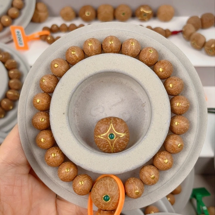 凤眼菩提吊坠贪**鱼E0023。