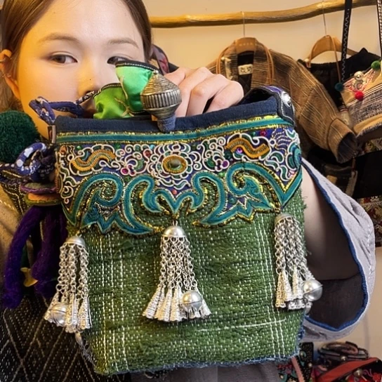 织绣手工制作包包