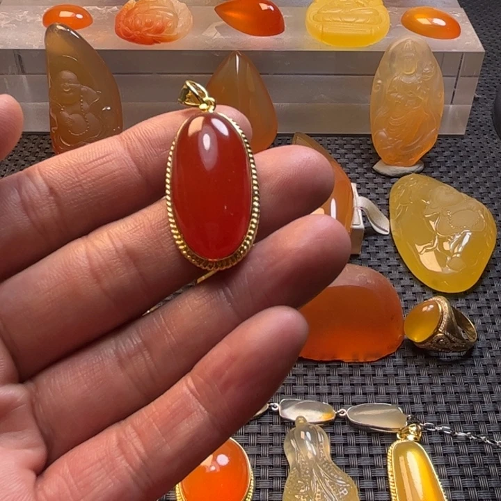 风***子石英质玉未镶嵌旦面