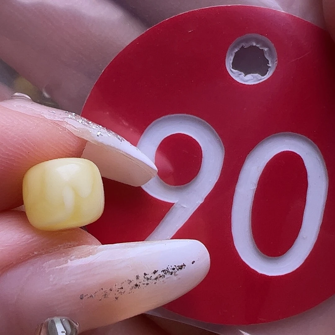 未镶嵌蜜蜡裸石富***?7mm老型