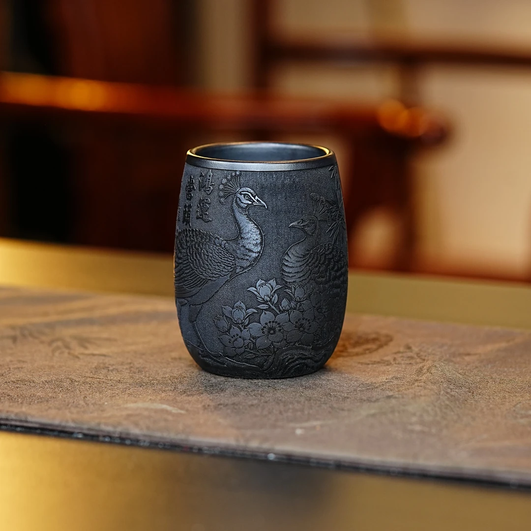 宜兴原矿石黄茶具全手工刻绘孔雀鸿运当头精致紫砂主人杯