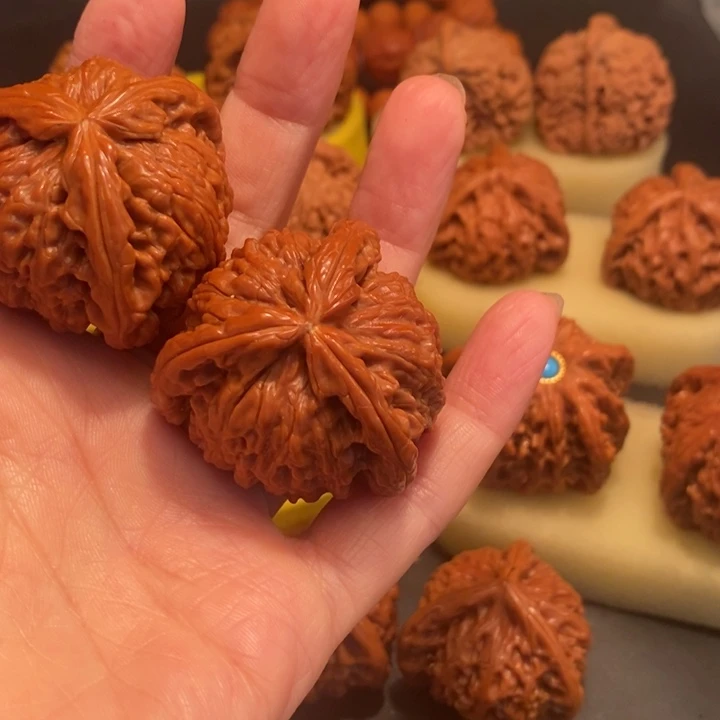 岁****猴头核桃吊坠工艺核桃