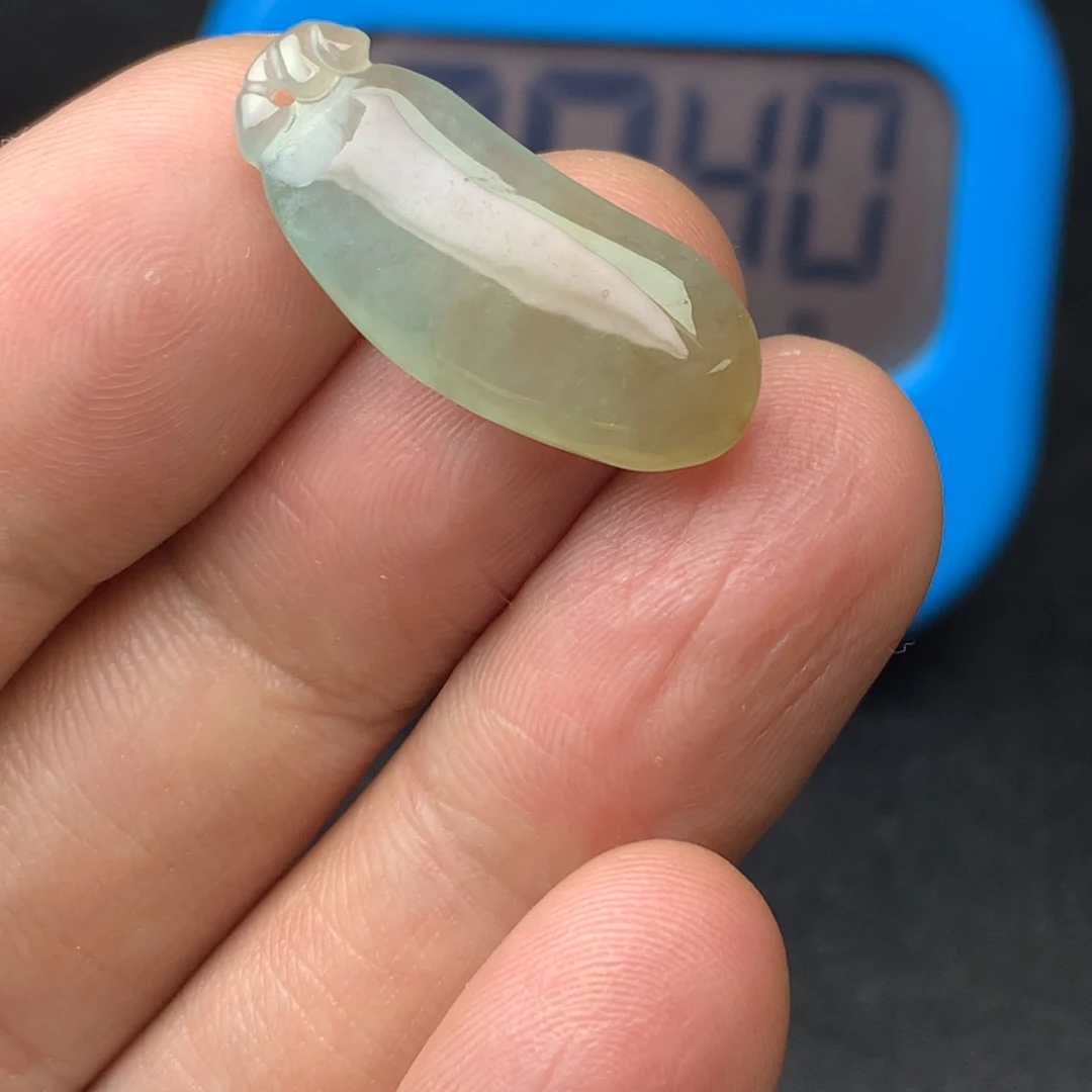 翡翠未镶嵌颈饰翡翠首饰和翡翠珠宝