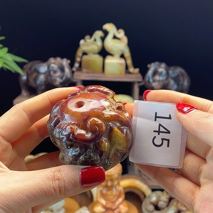 和田玉（糖玉）未镶嵌挂件