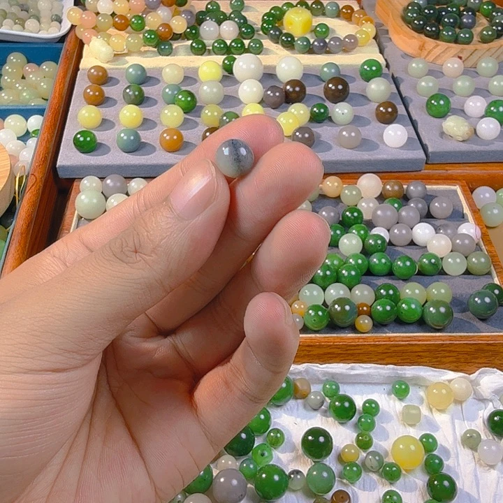 和田玉未镶嵌手链卡10青花散珠