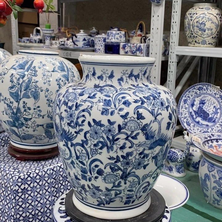 摆件手绘青花陶瓷花瓶