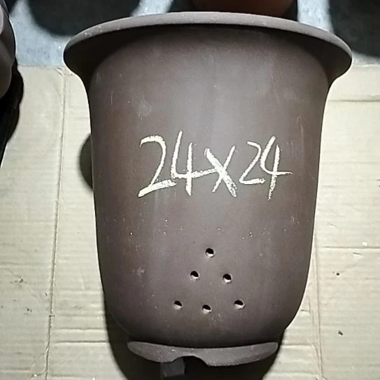 紫砂特大金钟一个