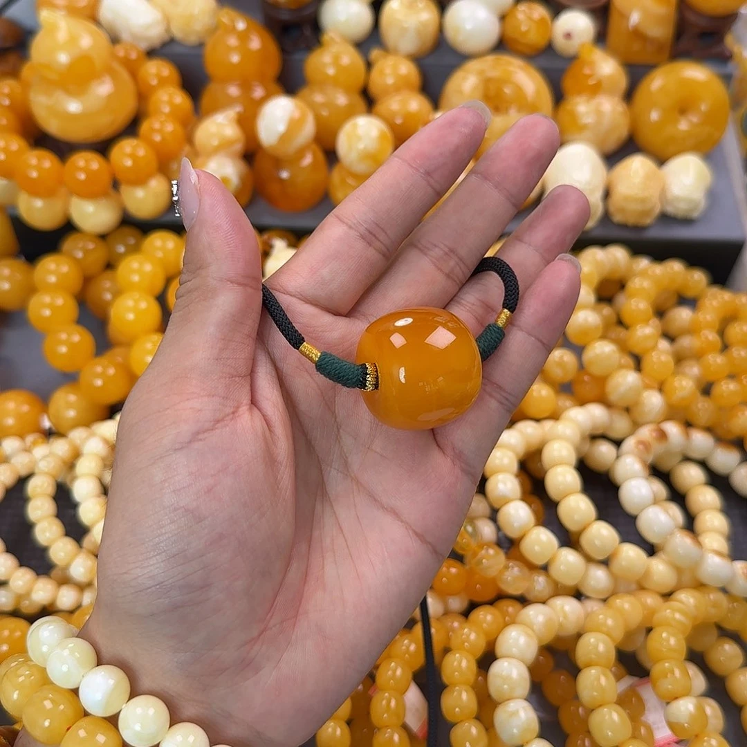 蜜蜡未镶嵌珠宝奇石
