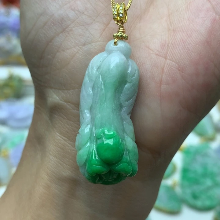 颈饰未镶嵌翡翠翡翠