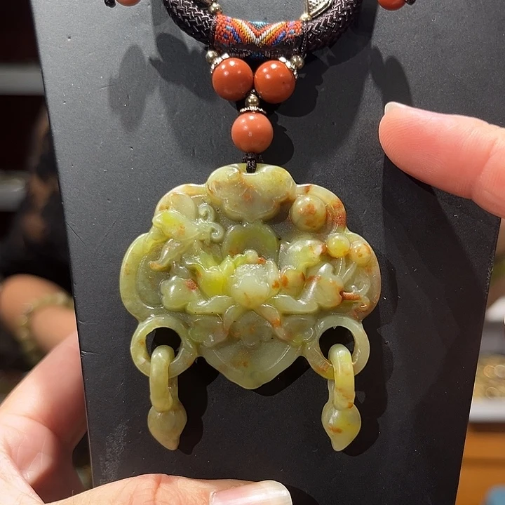 未镶嵌岫玉毛衣链