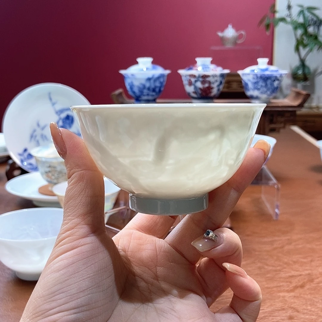 U***Q山月闲薄胎脱胎瓷高温手工内模印暗刻苍龙教子主人杯