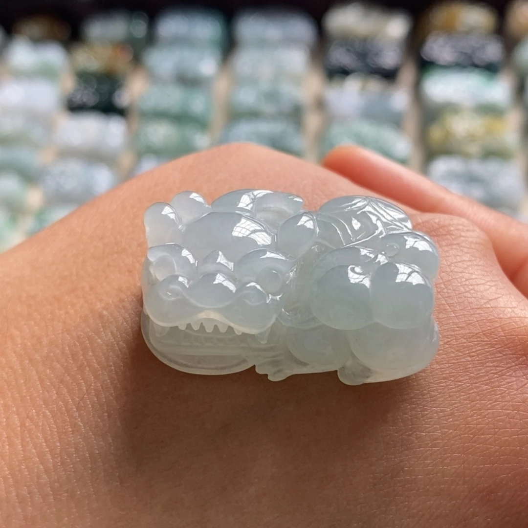 翡翠未镶嵌颈饰天然翡翠貔貅吊坠