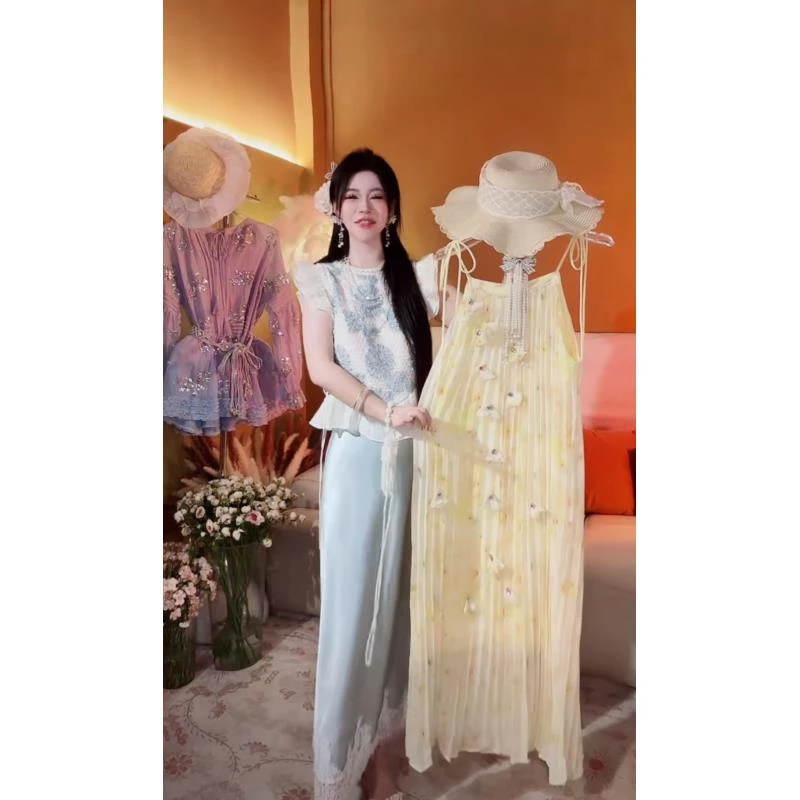 [崔]L0206 夏季新款碎花度假风花瓣系吊带长裙仙气质法式温柔风