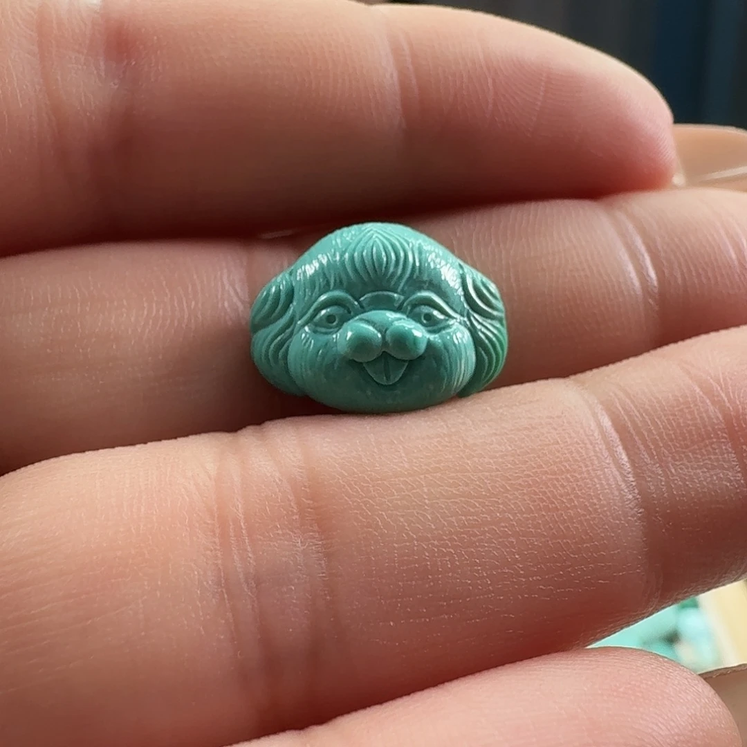 绿松石未镶嵌颈饰