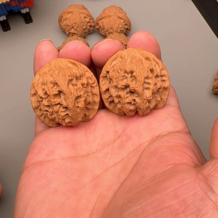 文玩核桃把件山地苹果园37