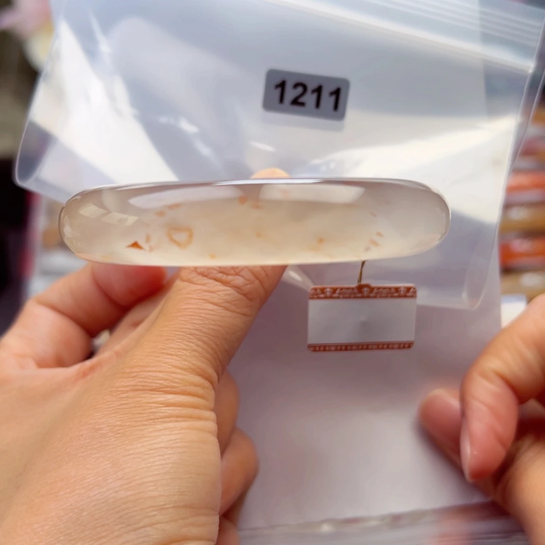 玛瑙/玉髓手镯未镶嵌娇****娇