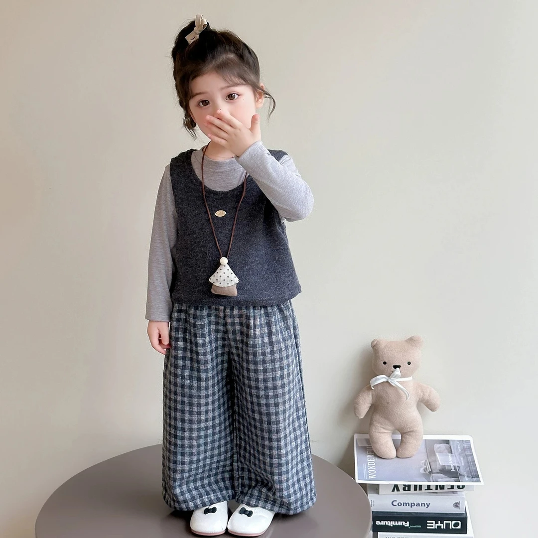女童韩版套装2025春秋新款儿童打底衫背心格子休闲阔腿裤三件套