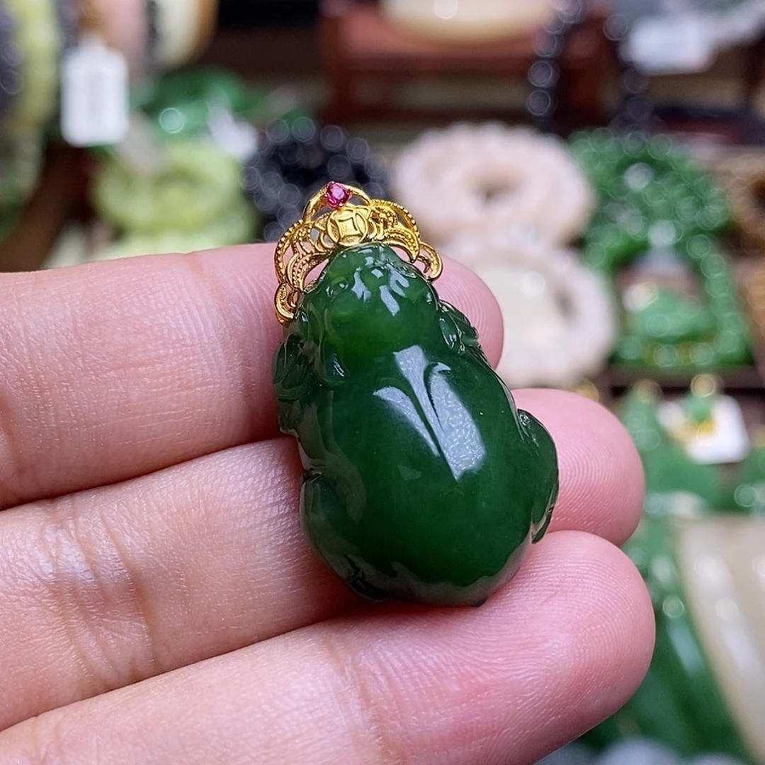 和田玉收藏级碧玉七号矿高冰老料菠菜绿金镶貔貅未镶嵌