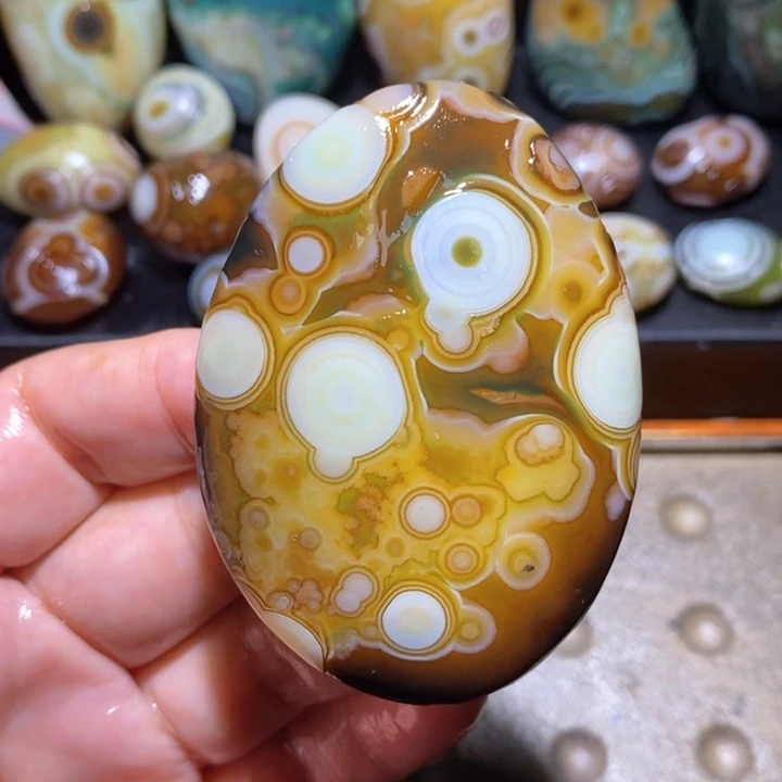 玛瑙/玉髓未镶嵌珠宝半成品