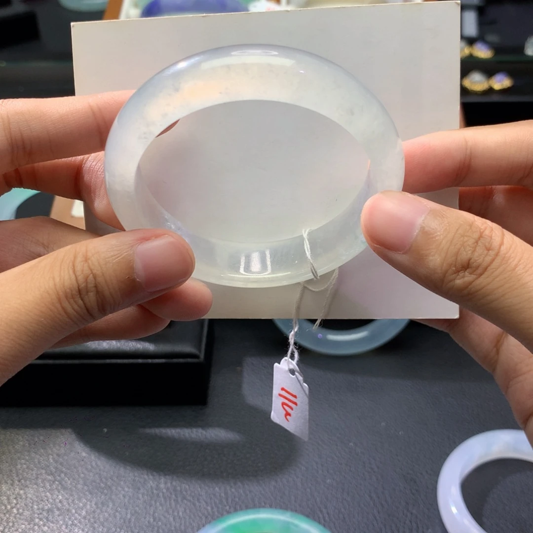 翡翠未镶嵌手镯正圈（分单）
