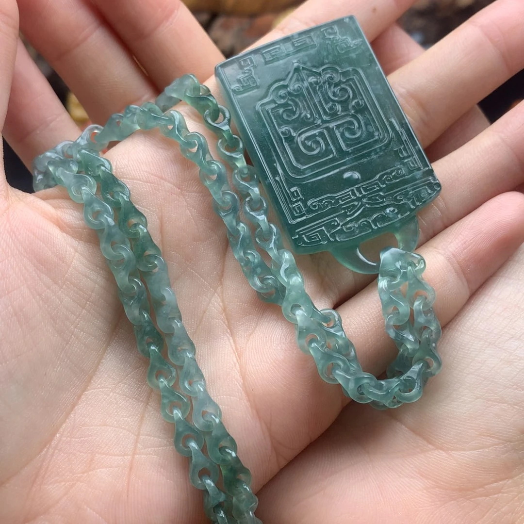 徐***定制翡翠未镶嵌翡翠