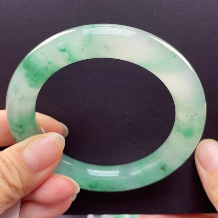 石英质玉手镯未镶嵌56-57