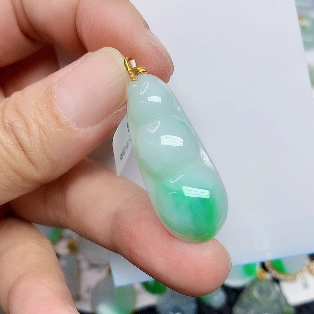 翡翠18K金镶嵌颈饰3567834