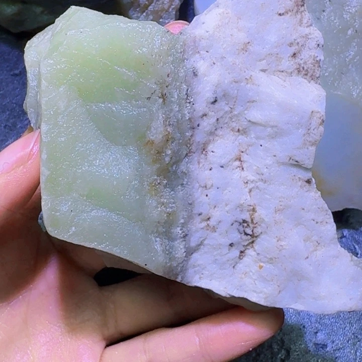 和田玉未镶嵌珠宝半成品