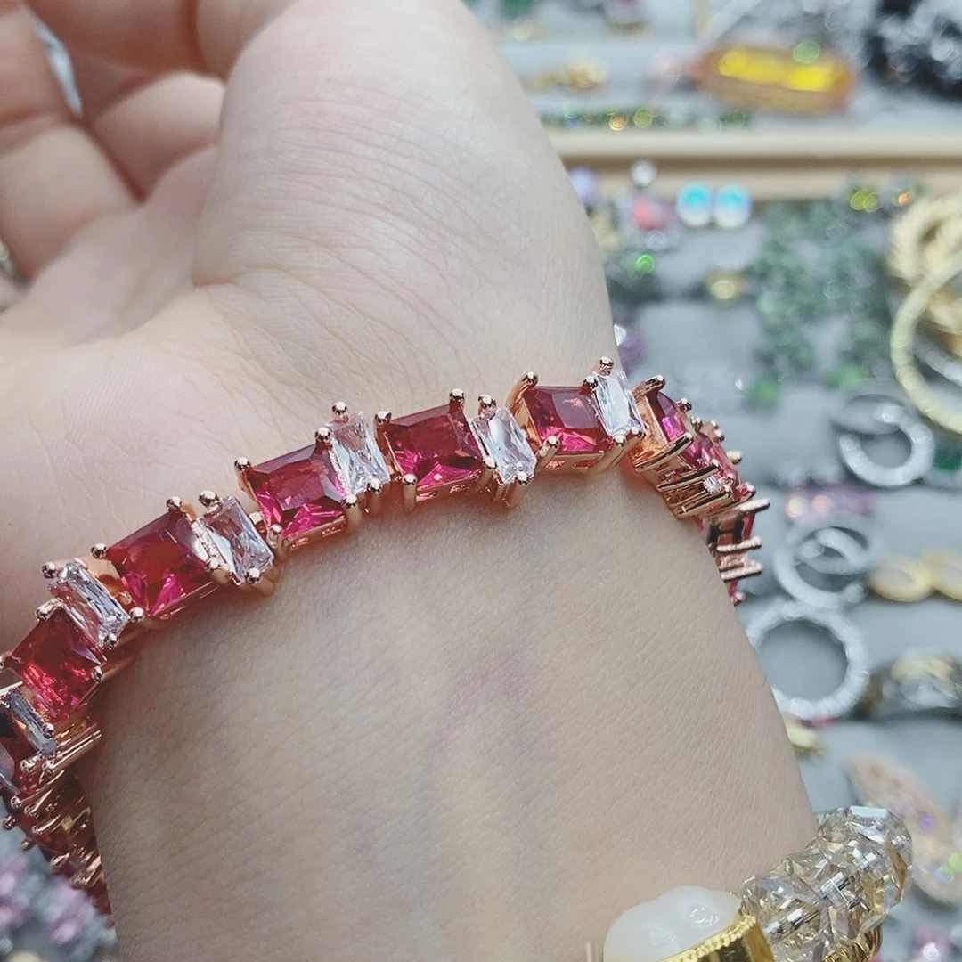 【闪购商品】银S925镶嵌耳饰托帕石