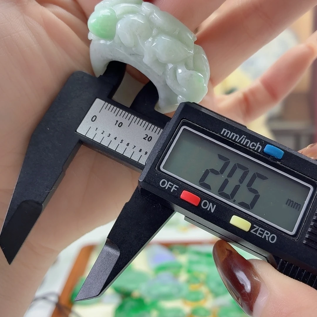 翡翠未镶嵌戒指翡翠