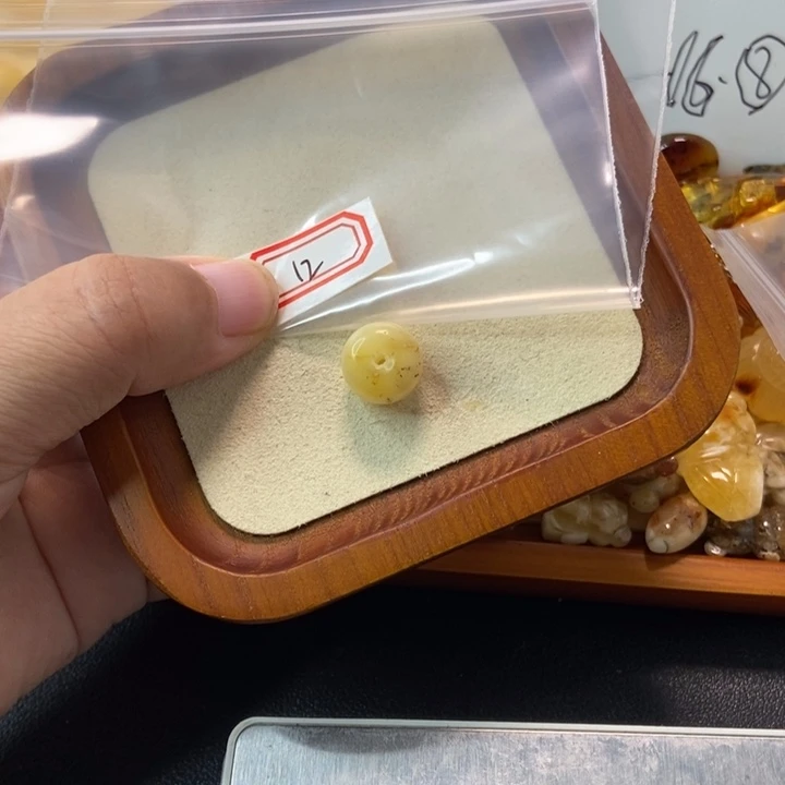 勇***.琥珀未镶嵌珠宝奇石