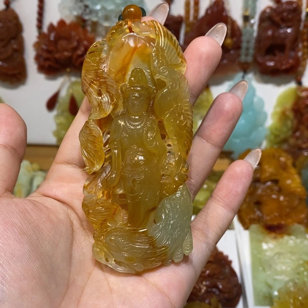蛇纹石玉未镶嵌颈饰龙*