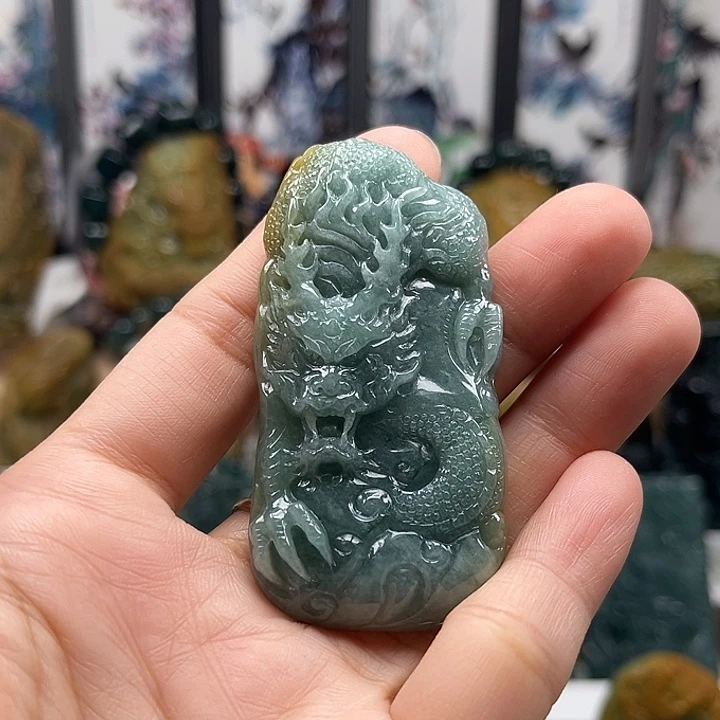 翡翠未镶嵌颈饰天办然翡翠a货龙