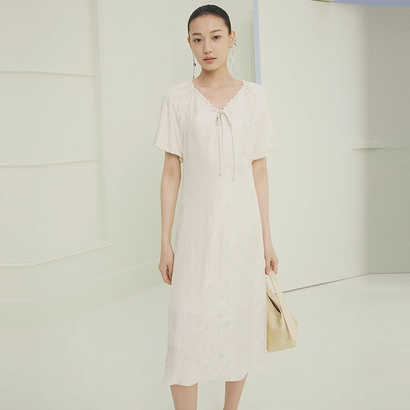 FS优雅V领灯笼袖缎面提花短袖连衣裙女25夏新款4536A