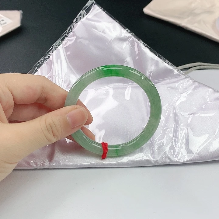 翡翠手镯未镶嵌翡翠687