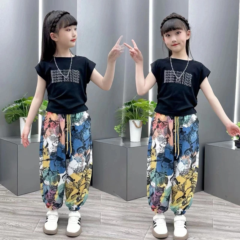 女童2025新款防蚊裤夏季轻薄字母烫钻短袖哪吒印花休闲灯笼裤套装